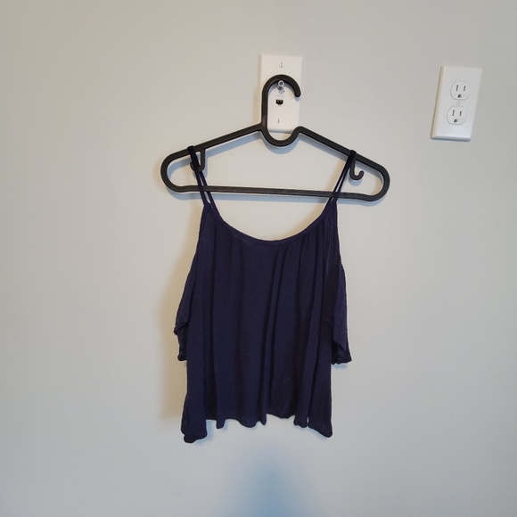 Cold Shoulder Top - Picture 4 of 5